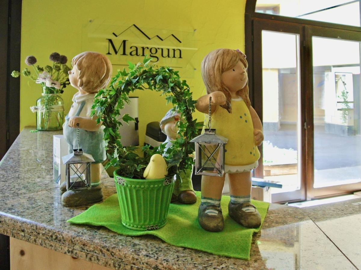 סורליי Apartment Residenza Chesa Margun 15-6 By Interhome מראה חיצוני תמונה